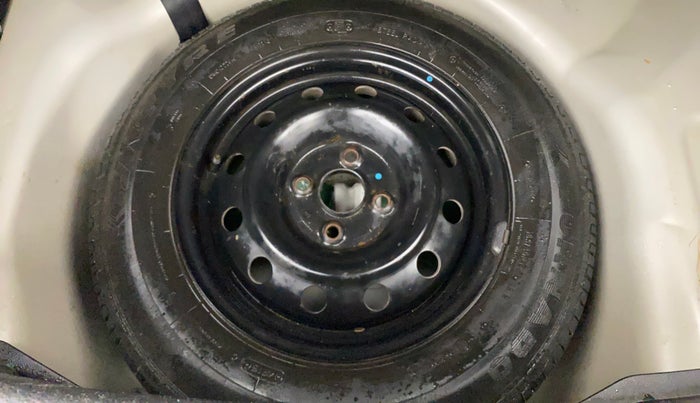 2015 Maruti Swift VXI, Petrol, Manual, 75,966 km, Spare Tyre