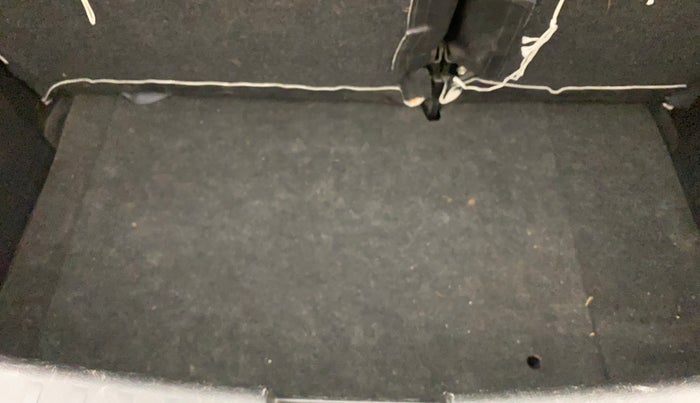 2015 Maruti Swift VXI, Petrol, Manual, 75,966 km, Boot Inside