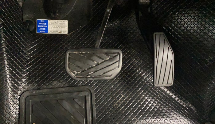 2018 Maruti IGNIS DELTA 1.2 AMT, Petrol, Automatic, 77,853 km, Pedals