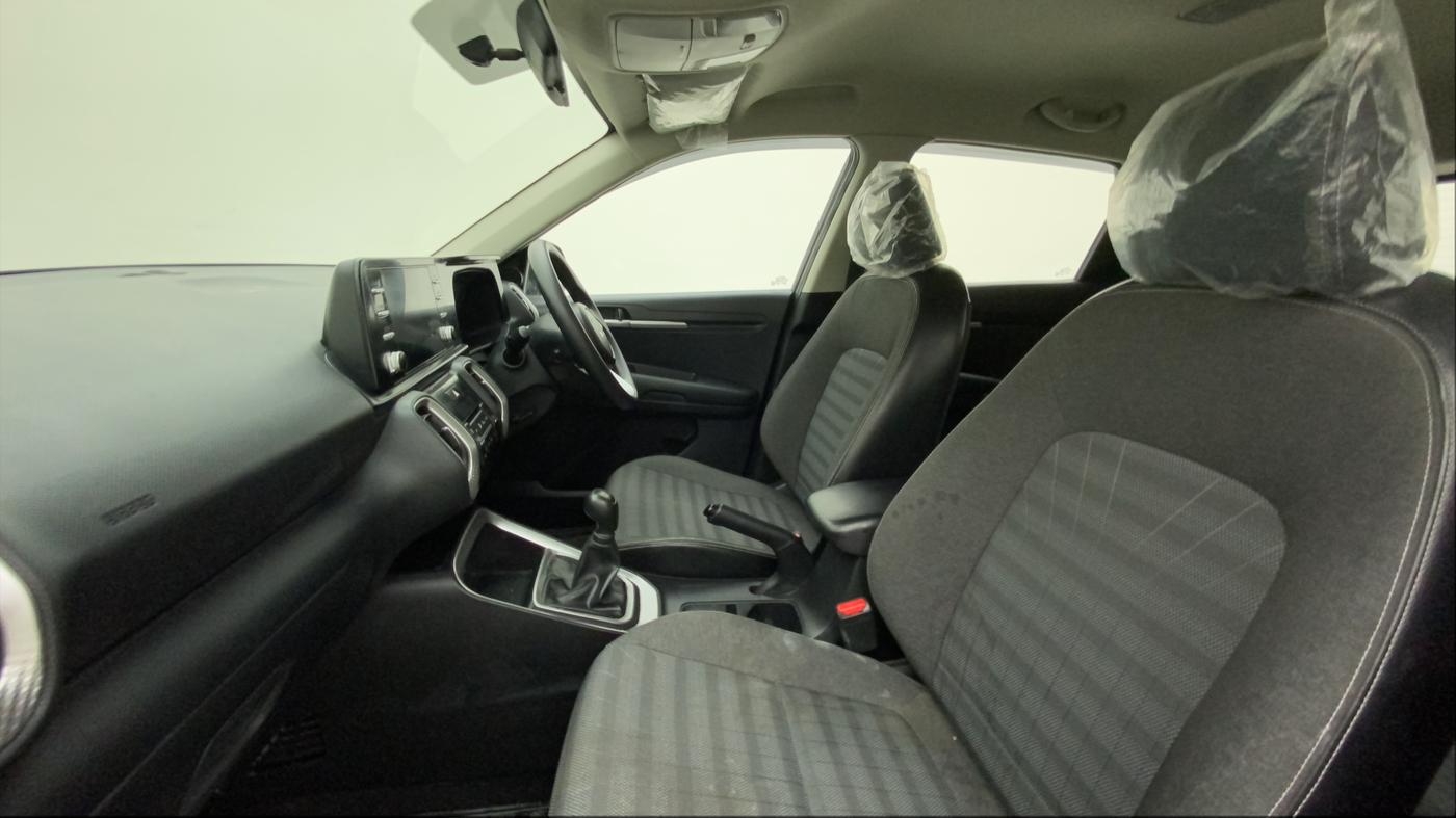 2021 KIA SONET HTK PLUS 1.2, Petrol, Manual, 26,649 km, Right Side Front Door Cabin