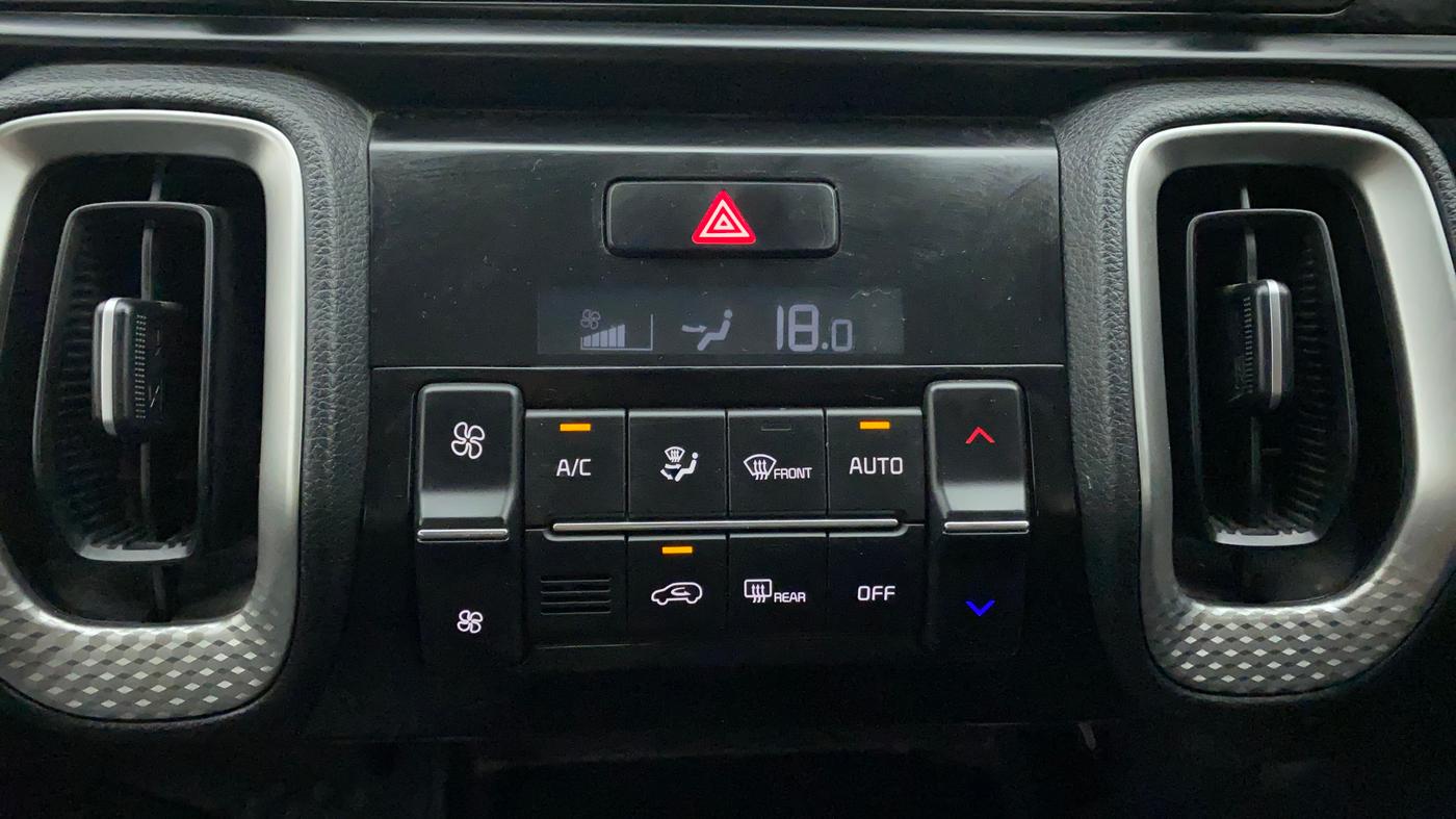 2021 KIA SONET HTK PLUS 1.2, Petrol, Manual, 26,649 km, Automatic Climate Control