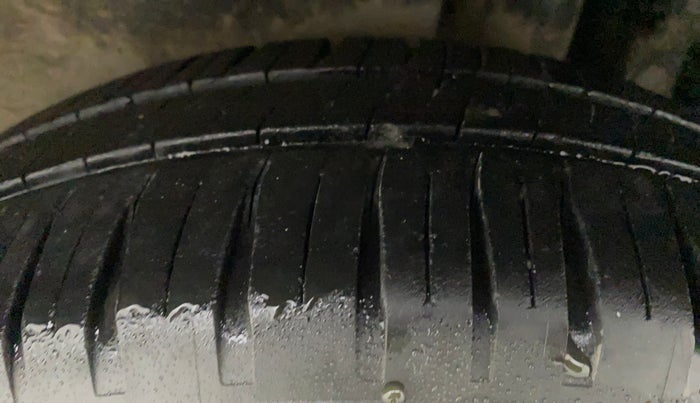 2012 Maruti Swift Dzire VXI, Petrol, Manual, 64,687 km, Left Rear Tyre Tread