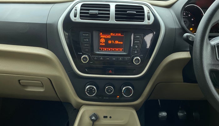 2016 Mahindra TUV300 T8, Diesel, Manual, 52,342 km, Air Conditioner