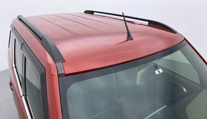 2016 Mahindra TUV300 T8, Diesel, Manual, 52,342 km, Roof/Sunroof view