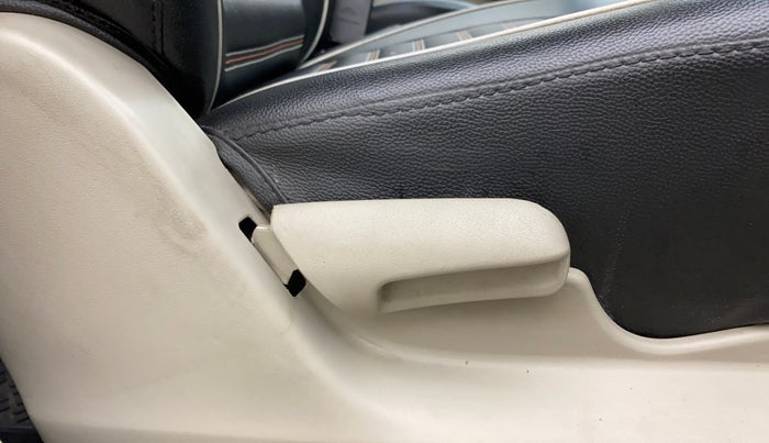 2018 Maruti Celerio ZXI, Petrol, Manual, 44,570 km, Driver Side Adjustment Panel