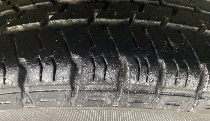 2015 Maruti Alto K10 VXI, Petrol, Manual, 23,661 km, Left Rear Tyre Tread