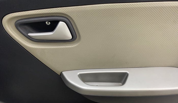 2015 Maruti Alto K10 VXI, Petrol, Manual, 23,661 km, Driver Side Door Panels Control