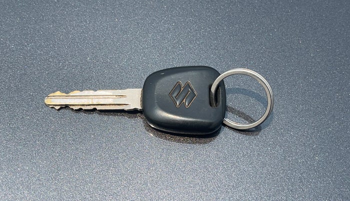 2017 Maruti Alto 800 LXI, Petrol, Manual, 57,731 km, Key Close Up