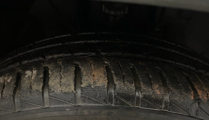 2019 Renault Kwid RXT 1.0 AMT (O), Petrol, Automatic, 18,389 km, Right Front Tyre Tread