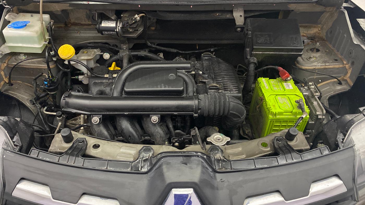 2019 Renault Kwid RXT 1.0 AMT (O), Petrol, Automatic, 18,389 km, Engine View