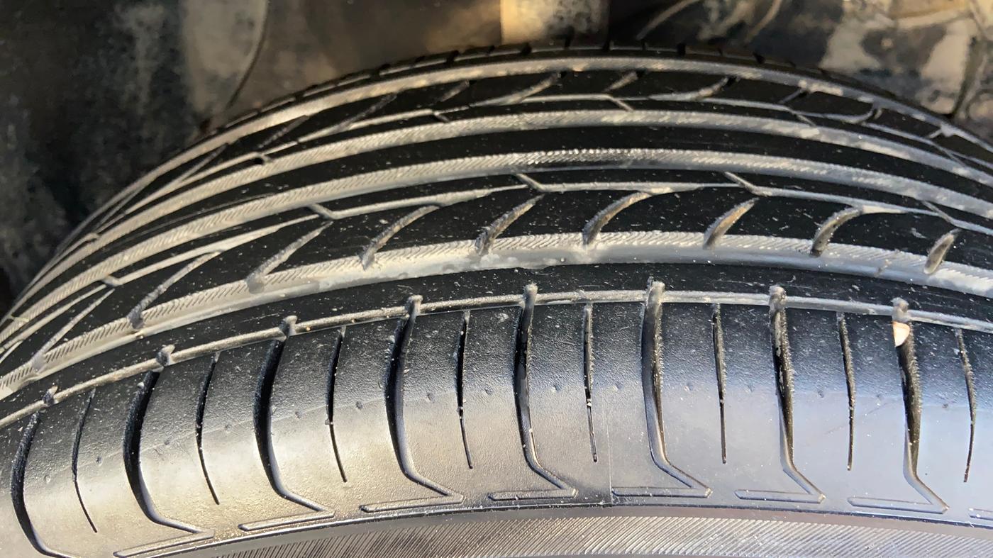 2021 Toyota URBAN CRUISER HIGH GRADE MT, Petrol, Manual, 93,435 km, Right Front Tyre Tread