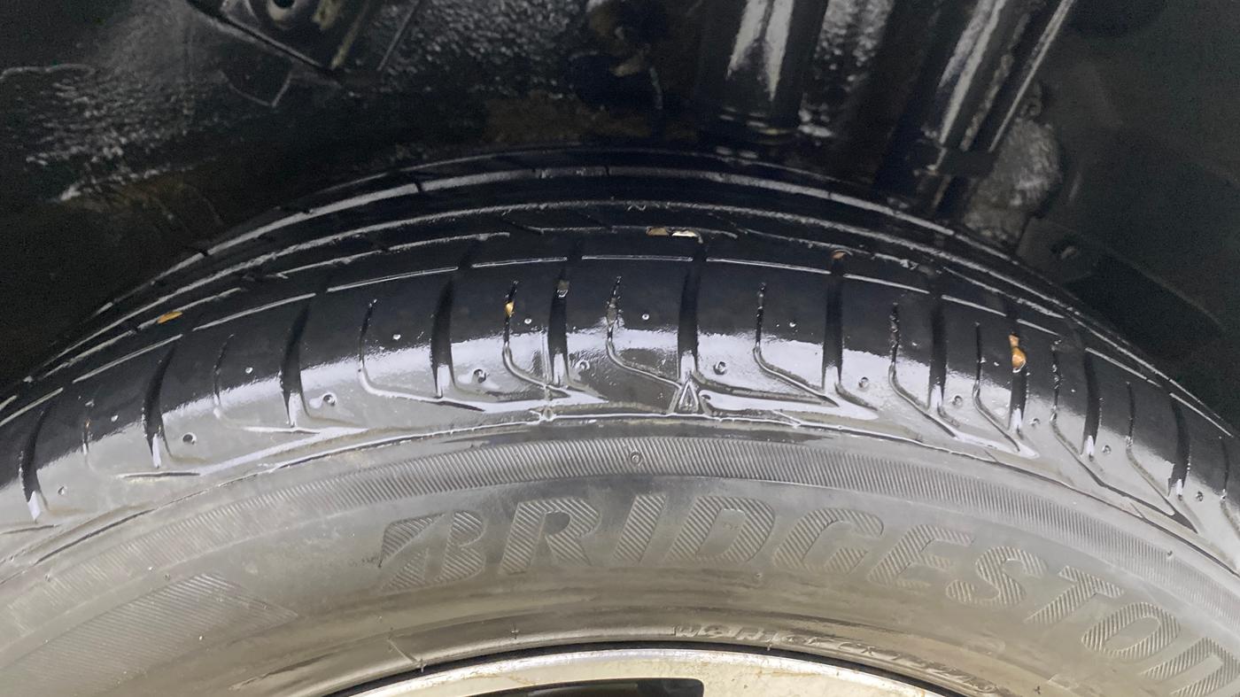 2020 Tata NEXON XZA PLUS PETROL, Petrol, Automatic, 1,27,344 km, Left Rear Tyre Tread