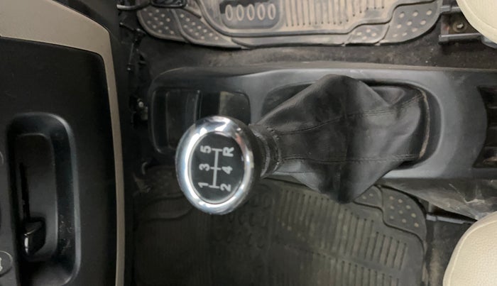 2016 Maruti Wagon R 1.0 VXI, Petrol, Manual, 42,705 km, Gear Lever