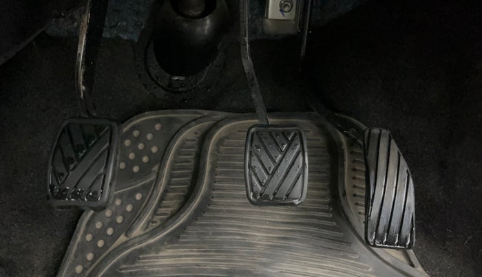 2016 Maruti Wagon R 1.0 VXI, Petrol, Manual, 42,705 km, Pedals