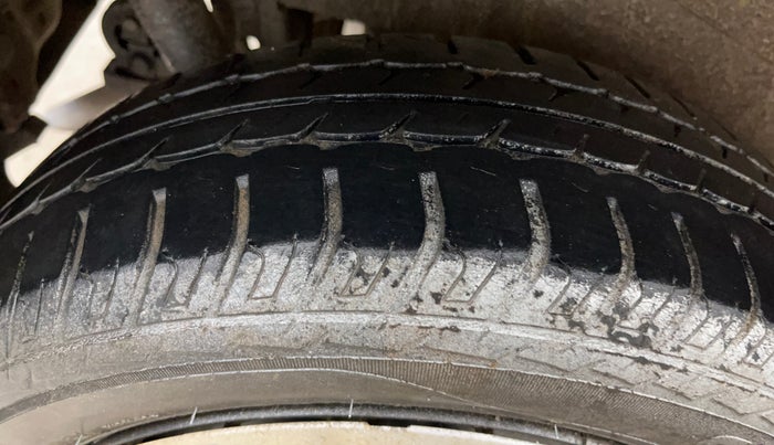 2016 Maruti Wagon R 1.0 VXI, Petrol, Manual, 42,705 km, Right Rear Tyre Tread