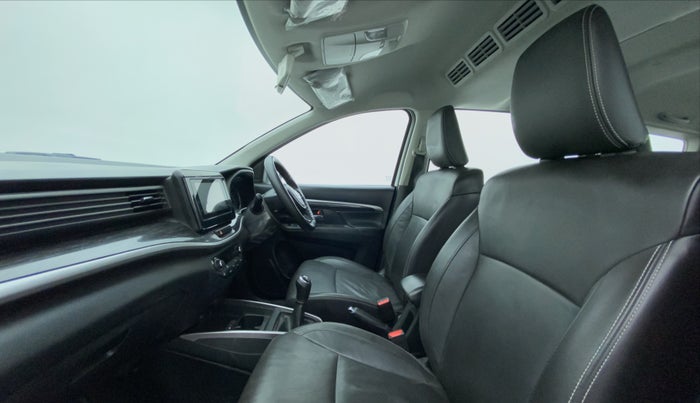 2019 Maruti XL6 ALPHA SHVS  MT, Petrol, Manual, 19,573 km, Right Side Front Door Cabin