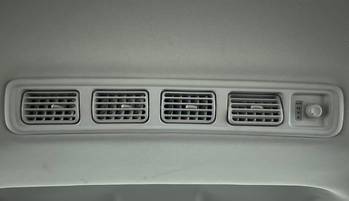 2019 Maruti XL6 ALPHA SHVS  MT, Petrol, Manual, 19,573 km, Rear AC Vents