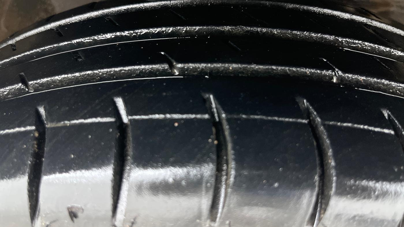 2014 Maruti Wagon R 1.0 VXI, Petrol, Manual, 78,110 km, Right Front Tyre Tread