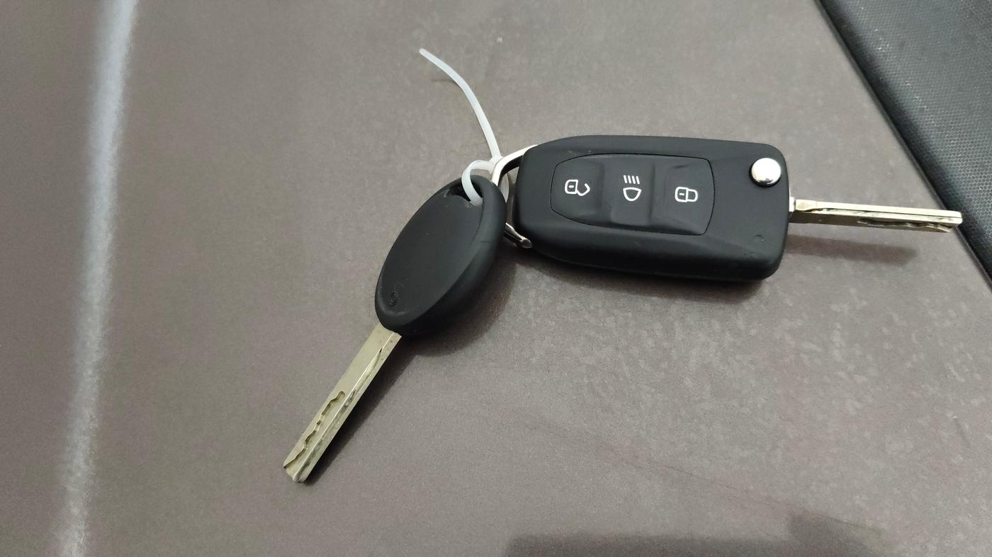2019 Tata TIGOR XZA PLUS PETROL, Petrol, Automatic, 26,820 km, Key Close Up