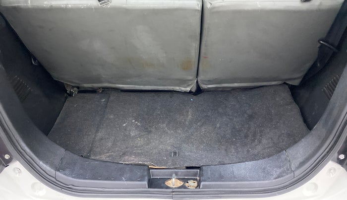 2014 Maruti Wagon R 1.0 LXI, Petrol, Manual, 59,169 km, Boot Inside