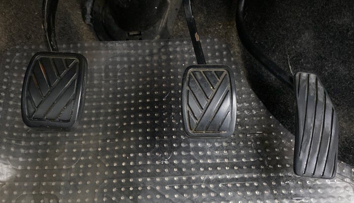 2014 Maruti Wagon R 1.0 LXI, Petrol, Manual, 59,169 km, Pedals