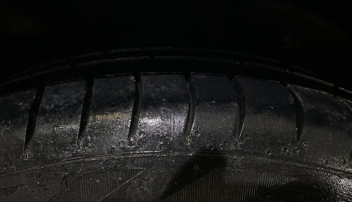 2015 Hyundai Grand i10 ASTA AT 1.2 KAPPA VTVT, Petrol, Automatic, 48,105 km, Right Front Tyre Tread