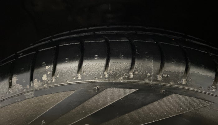 2015 Hyundai Grand i10 ASTA AT 1.2 KAPPA VTVT, Petrol, Automatic, 48,105 km, Left Front Tyre Tread