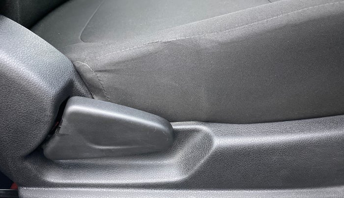 2019 Renault Kwid RXT 1.0 EASY-R AT OPTION, Petrol, Automatic, 23,174 km, Driver Side Adjustment Panel