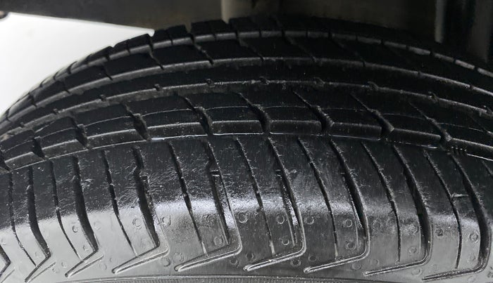 2019 Renault Kwid RXT 1.0 EASY-R AT OPTION, Petrol, Automatic, 23,174 km, Right Rear Tyre Tread