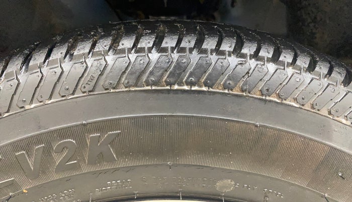 2015 Hyundai Elite i20 SPORTZ 1.2, Petrol, Manual, 66,605 km, Right Front Tyre Tread