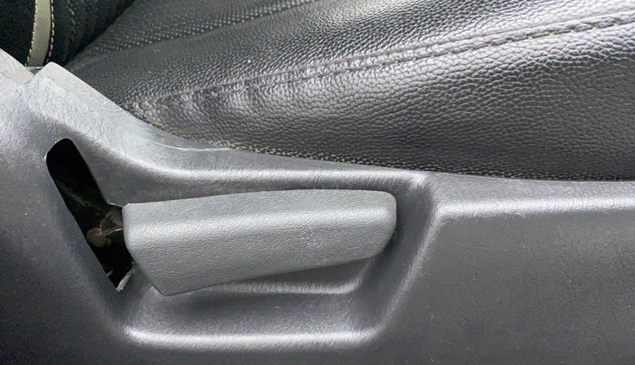 2015 Maruti Alto K10 VXI, Petrol, Manual, 46,998 km, Driver Side Adjustment Panel