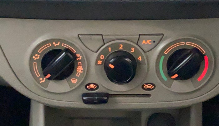 2015 Maruti Alto K10 VXI, Petrol, Manual, 46,998 km, AC Unit - Directional switch has minor damage