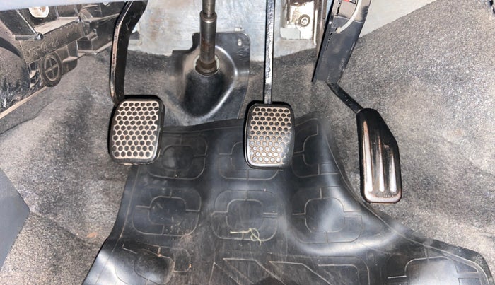 2014 Maruti Alto 800 LXI, Petrol, Manual, 82,985 km, Pedals