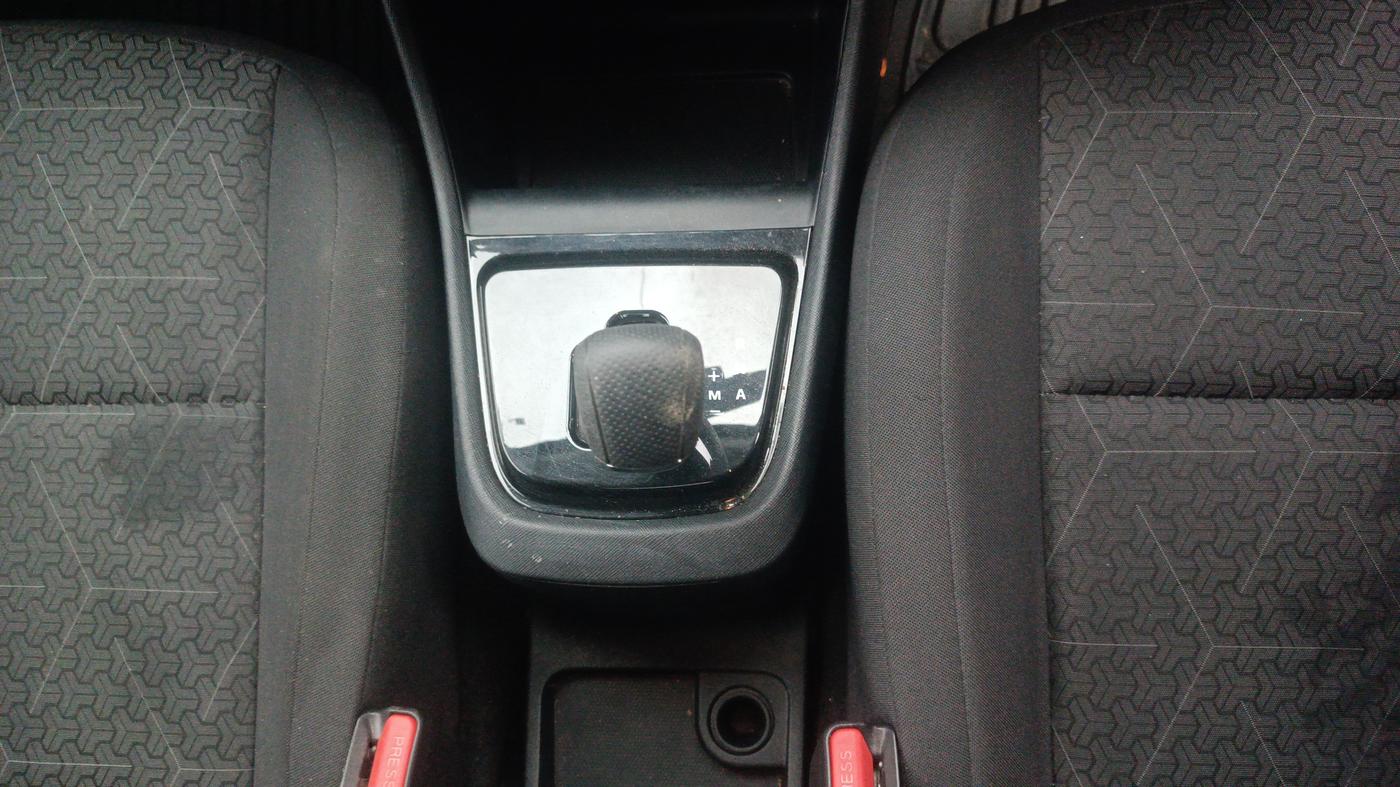2024 Tata PUNCH ADVENTURE AMT, Petrol, Automatic, 9,799 km, Gear Lever