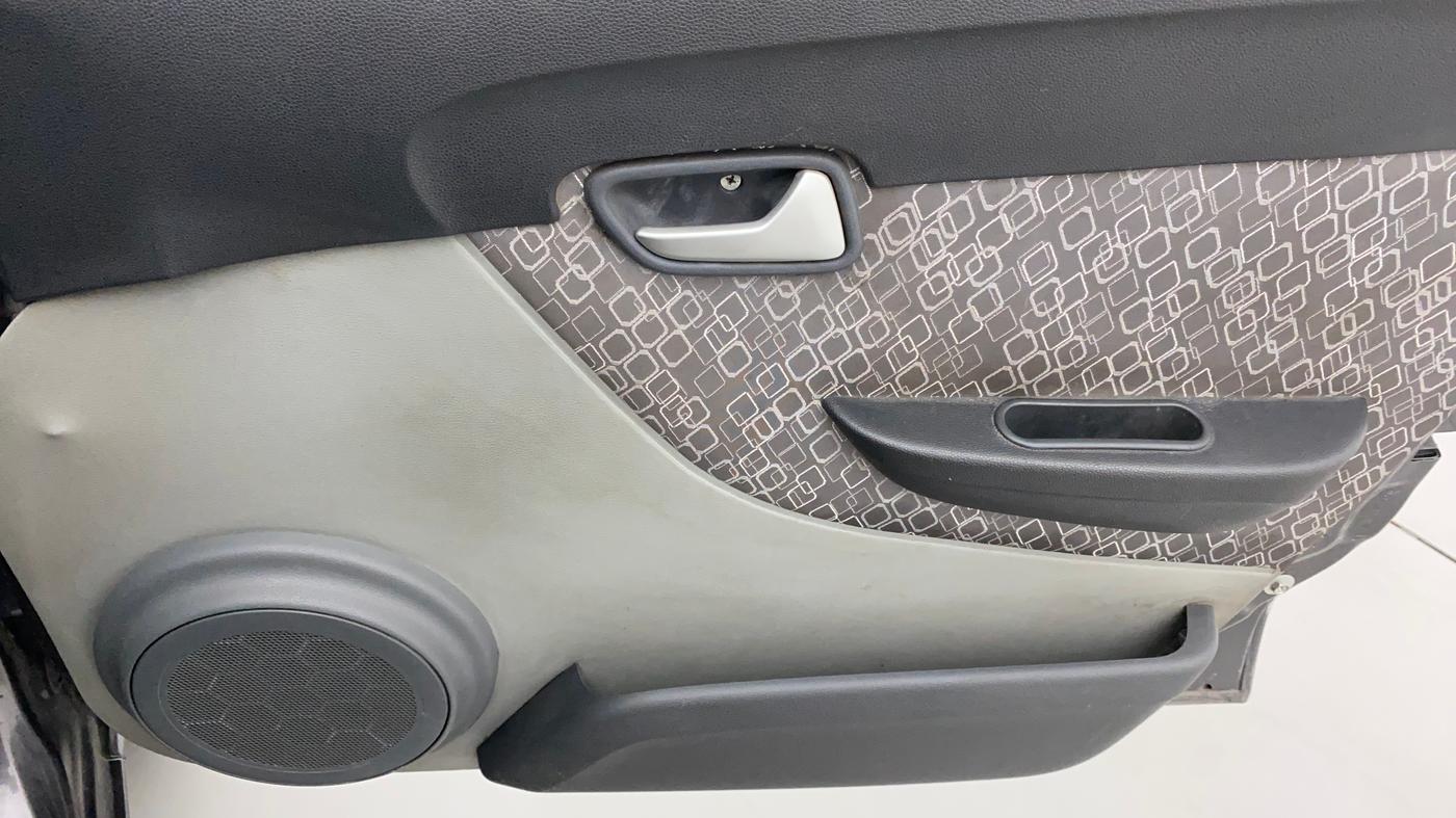 2016 Maruti Alto 800 LXI, Petrol, Manual, 38,409 km, Driver Side Door Panels Control