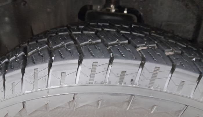 2024 Mahindra Thar LX P 2WD AT HT, Petrol, Automatic, 11,232 km, Right Front Tyre Tread