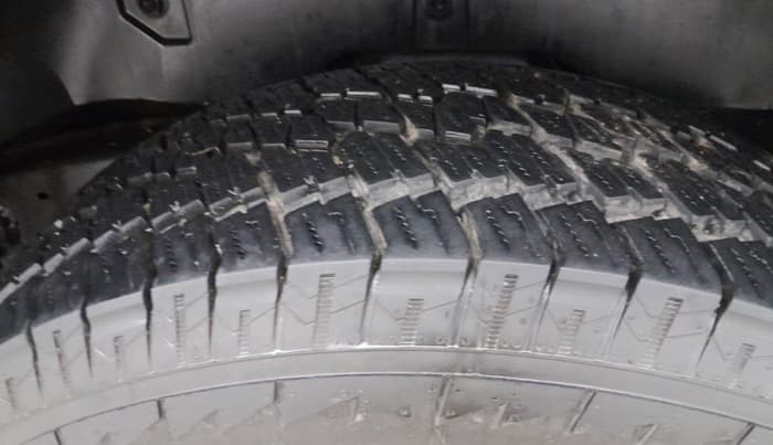2024 Mahindra Thar LX P 2WD AT HT, Petrol, Automatic, 11,232 km, Left Rear Tyre Tread