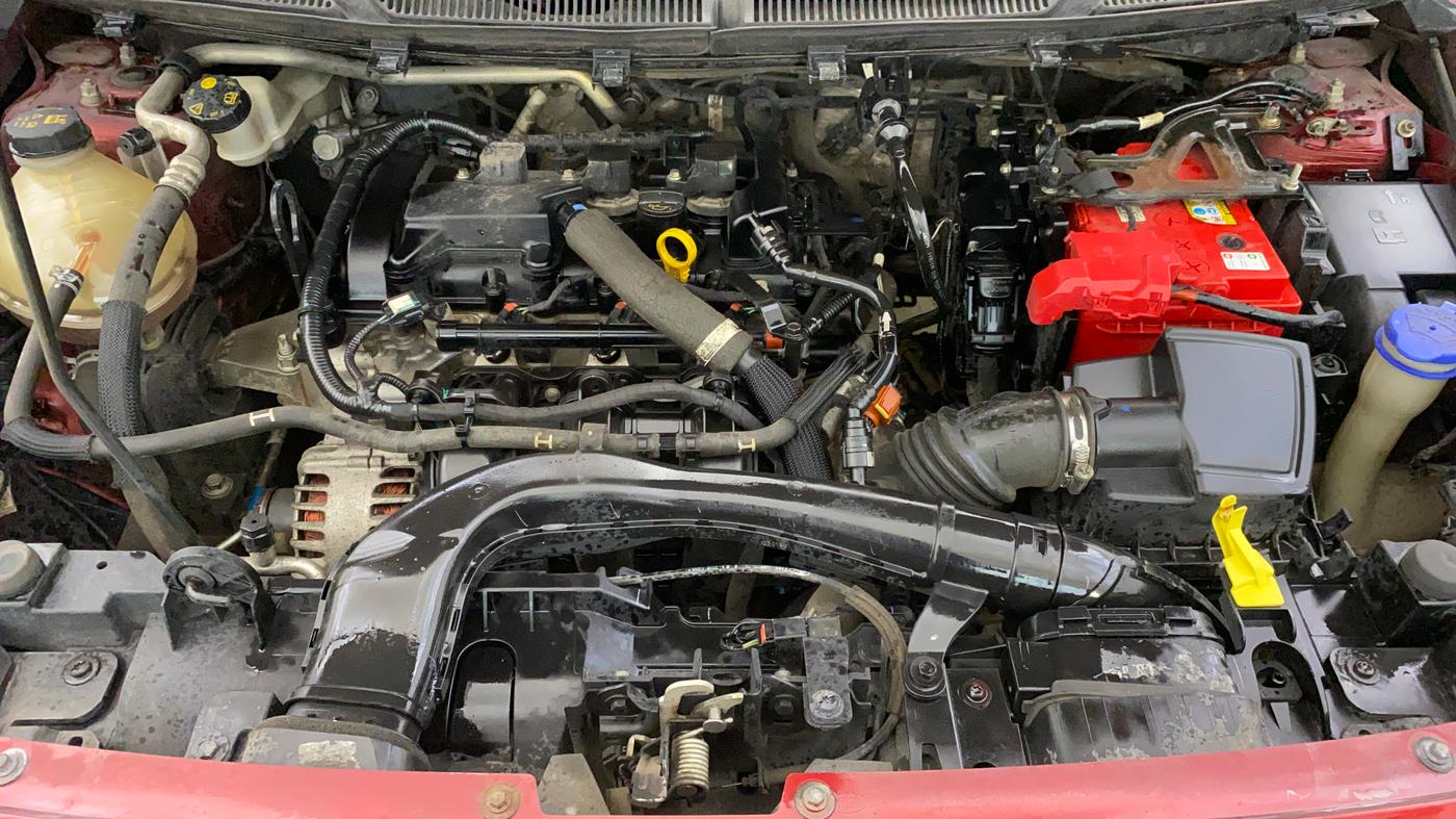 2019 Ford FREESTYLE TITANIUM 1.2 PETROL, Petrol, Manual, 1,05,881 km, Engine View