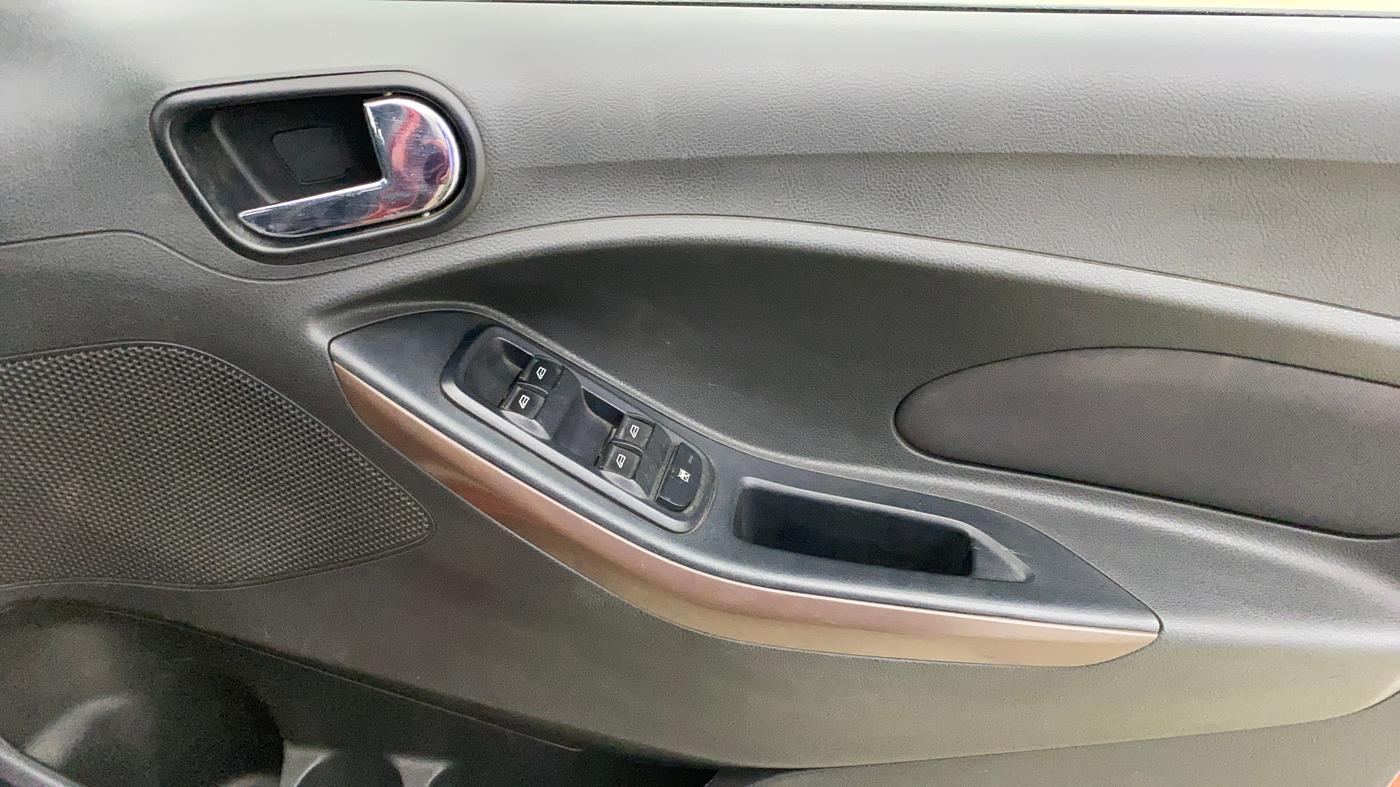 2019 Ford FREESTYLE TITANIUM 1.2 PETROL, Petrol, Manual, 1,05,881 km, Driver Side Door Panels Control