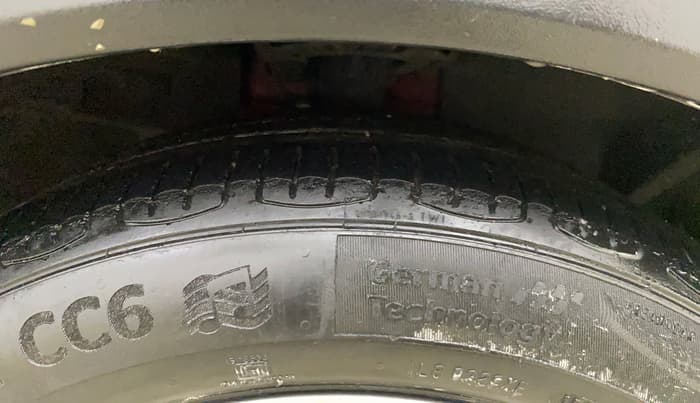 2019 Ford FREESTYLE TITANIUM 1.2 PETROL, Petrol, Manual, 1,05,881 km, Right Front Tyre Tread