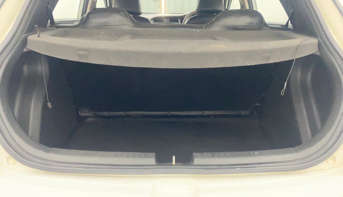 2015 Hyundai Elite i20 MAGNA 1.2, Petrol, Manual, 80,186 km, Boot Inside