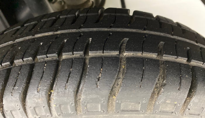 2017 Maruti Alto 800 VXI, Petrol, Manual, 18,181 km, Left Rear Tyre Tread