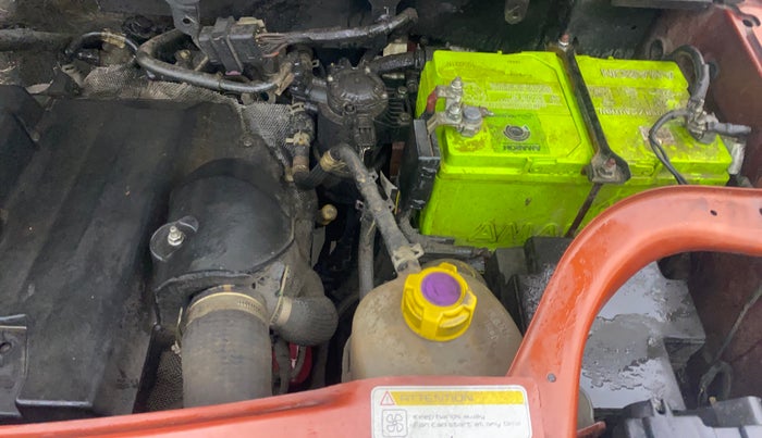 2017 Mahindra TUV300 T8 AMT, Diesel, Automatic, 1,02,809 km, Engine View - Left