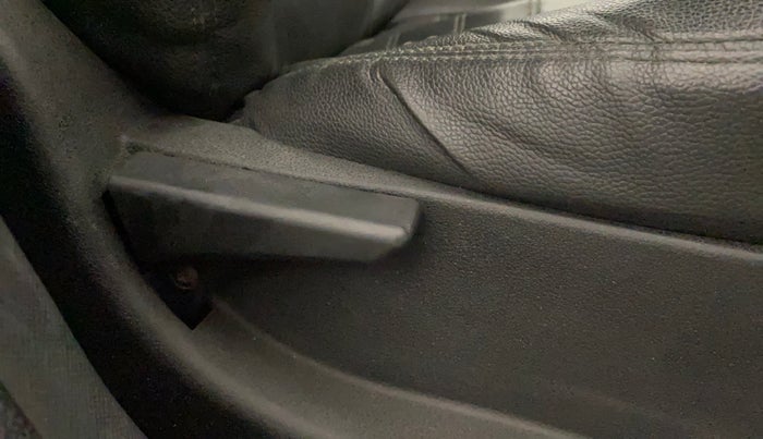 2019 Tata NEXON XM PETROL, Petrol, Manual, 54,205 km, Driver Side Adjustment Panel