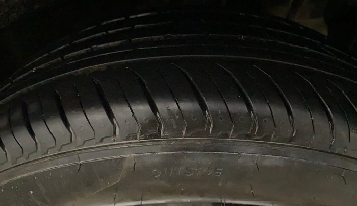 2019 Tata NEXON XM PETROL, Petrol, Manual, 54,205 km, Left Rear Tyre Tread