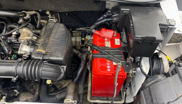 2021 Renault TRIBER RXT, Petrol, Manual, 22,099 km, Engine View - Left