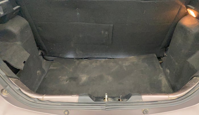 2017 Tata Tiago XZ PETROL, Petrol, Manual, 49,870 km, Boot Inside