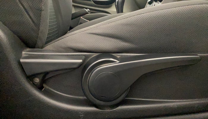 2017 Tata Tiago XZ PETROL, Petrol, Manual, 49,870 km, Driver Side Adjustment Panel