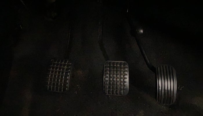 2017 Tata Tiago XZ PETROL, Petrol, Manual, 49,870 km, Pedals