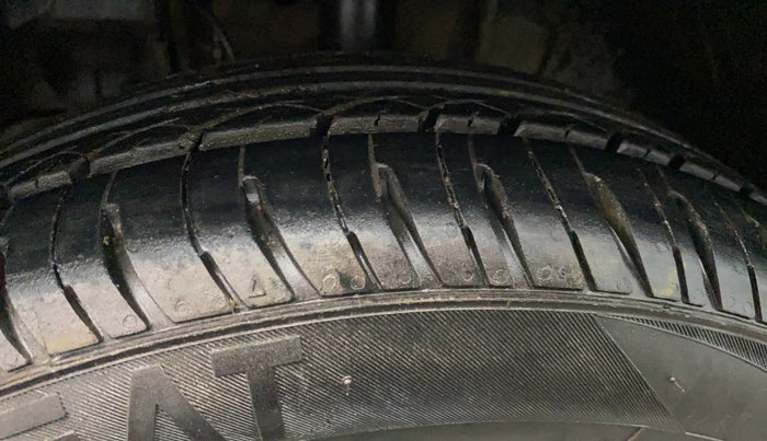 2017 Tata Tiago XZ PETROL, Petrol, Manual, 49,870 km, Left Front Tyre Tread